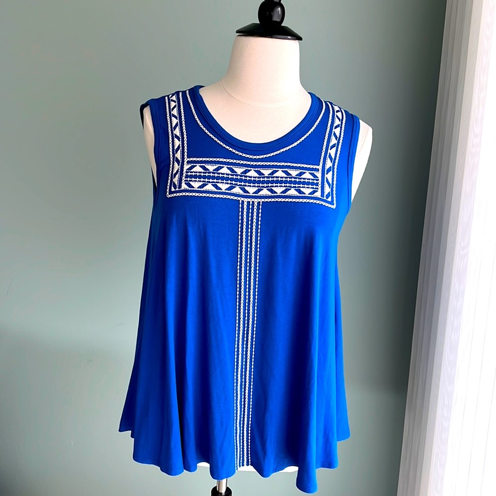 Karen Kane NEW sleeveless swing tee L